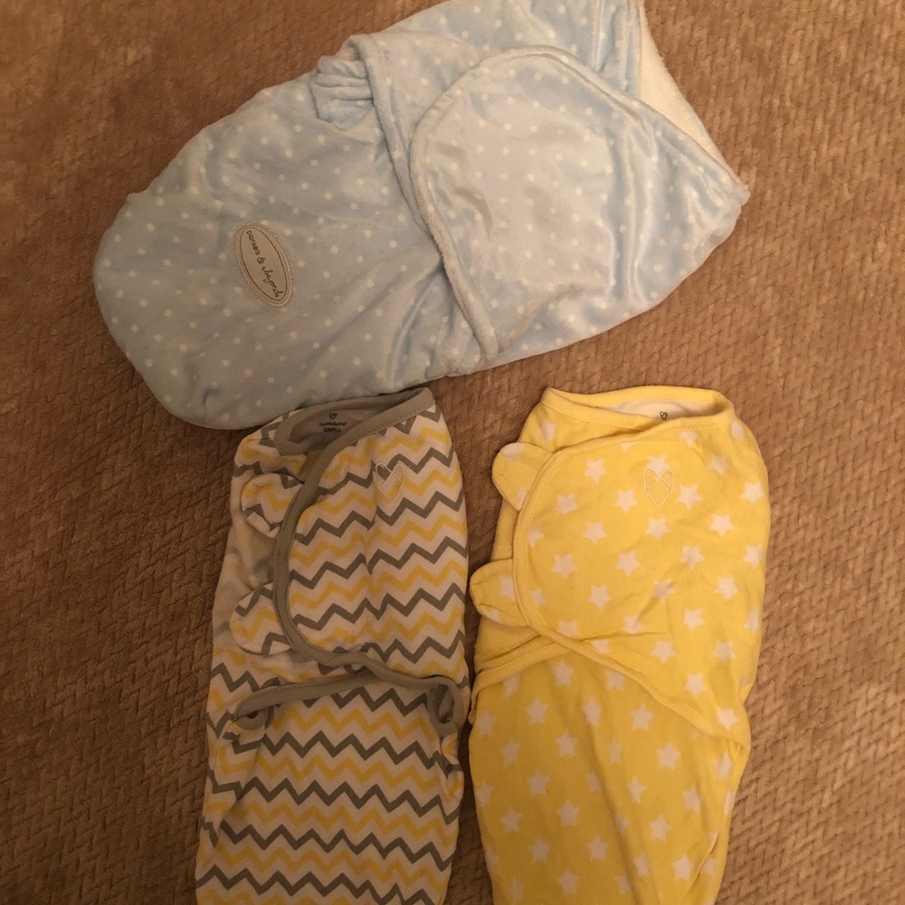 3 Baby swaddles